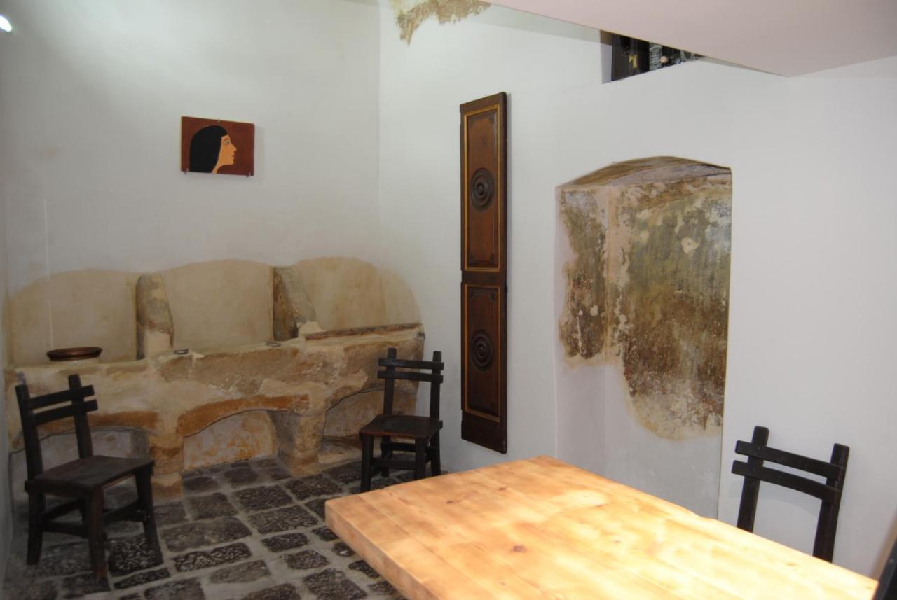 גאליפולי B & B Palazzo Maestro & Corte Maestro Rooms מראה חיצוני תמונה