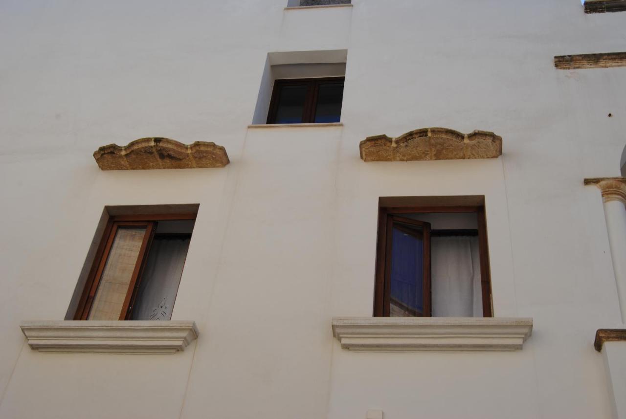 גאליפולי B & B Palazzo Maestro & Corte Maestro Rooms מראה חיצוני תמונה